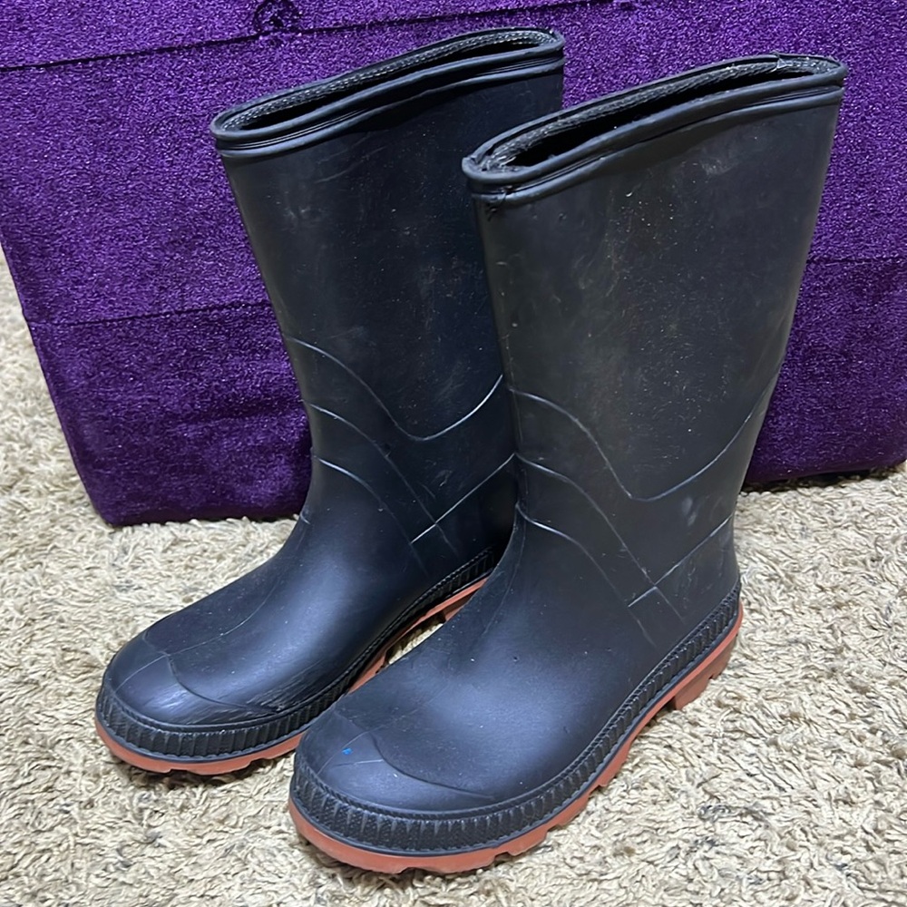Kids Rain Boots Size 2